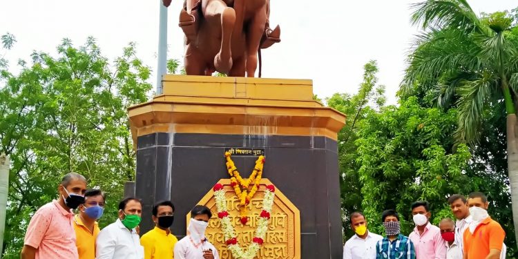 शिवराज्यभिषेक दिनानिमित्त ‘शिवक्रांती’ तर्फे शिवाजी महाराजांना अभिवादन