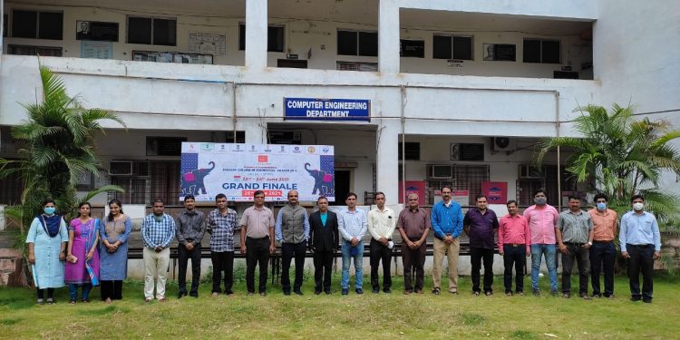 टॉयकेथोन 2021 कार्यक्रमाचे गोदावरी फाऊंडेशन, गोदावरी कॉलेज ऑफ इंजीनियरिंग जळगाव येथे समापन