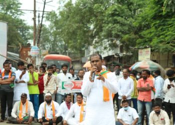 ओबीसी आरक्षणाचा प्रश्न सोडवा अन्यथा समाज तुम्हाला रस्त्यावर फिरू देणार नाही ;आमदार मंगेश चव्हाण