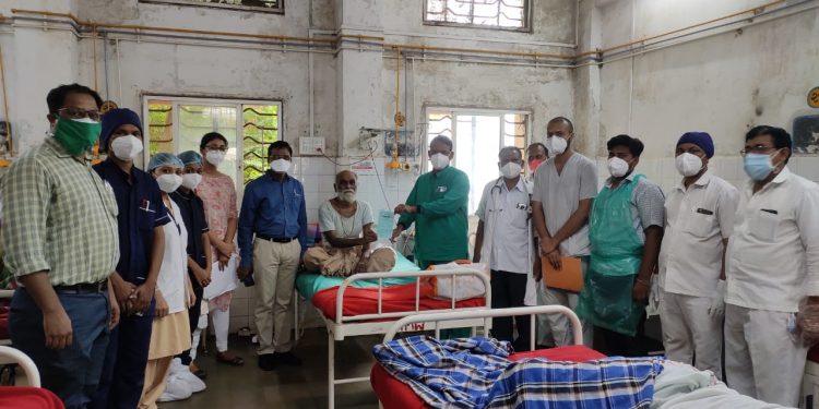 कोरोना बाधीत गंभीर वृद्धावर यशस्वी उपचार