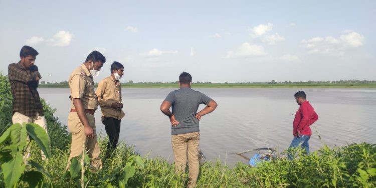 निंभोरा पोलिसांना आव्हान:तांदलवाडी परिसरात केबल चोऱ्या थांबेनात!