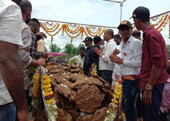 शहीद जवान निलेश सोनवणे यांच्यावर शासकीय इतमामात अंत्यसंस्कार