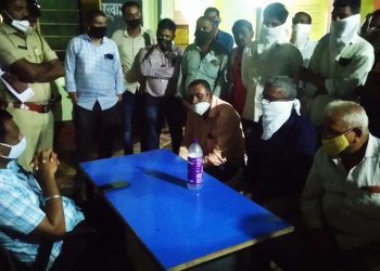 ख़िरडी खुर्दच्या व्यापाऱ्यांकडून करोडोची फसवणूक