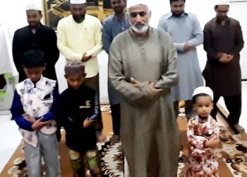 ईद उलअजाह ची नमाज जळगावकरांनी घातले अल्लाकडे साकडे