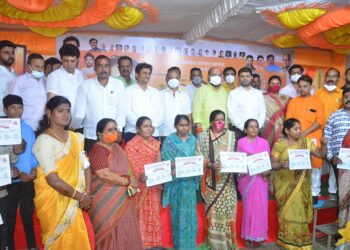 कोरोना काळात शिवसेनेने सर्वाधीक जनहिताचे केले काम ; पालकमंत्री 