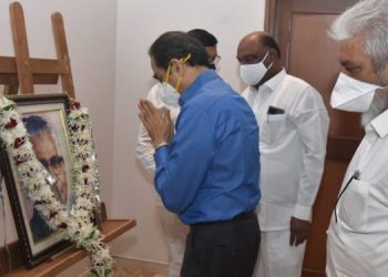 मुख्यमंत्री उद्धव ठाकरे यांचे माजी मुख्यमंत्री वसंतराव नाईक यांना जयंती निमित्त अभिवादन