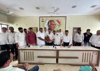 जळगावात राष्ट्रवादी काँग्रेस पार्टीची आढावा बैठक संपन्न