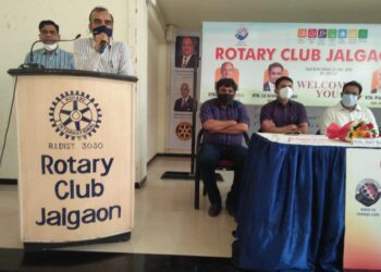 रोटेरियन्सच्या दातृत्त्वभावामुळे दिव्यांगाना मिळाला दिलासा – निवासी उपजिल्हाधिकारी