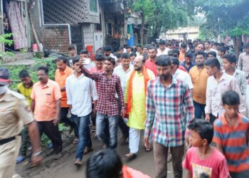 तरूणांनी गावाच्या विकासासाठी प्रेरणास्थान बनावे – पालकमंत्री