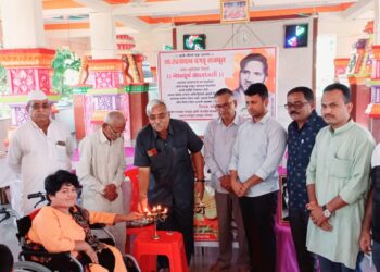 चाळीसगाव येथे स्व.सत्यवान राजपूत यांचे स्मृतीदिनानिमित्त गाण्यांच्या कार्यक्रमाचे आयोजन