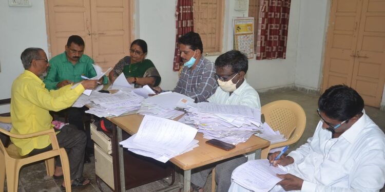 संजय गांधी निराधार समितीची बैठक संपन्न