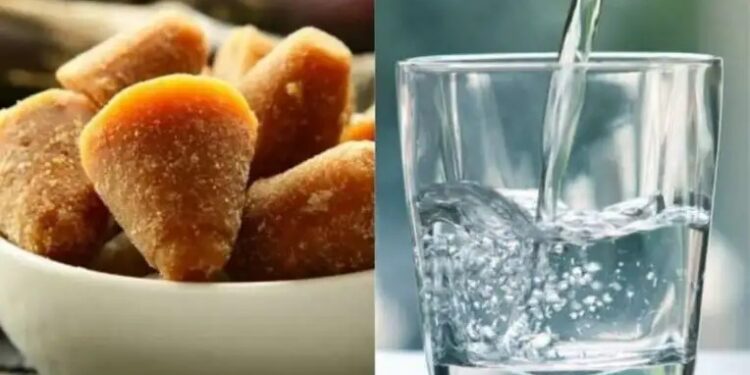 झोपण्याच्या आधी प्या गूळ आणि गरम पाणी; ‘हे’ चार त्रास होतील कायमचे बंद