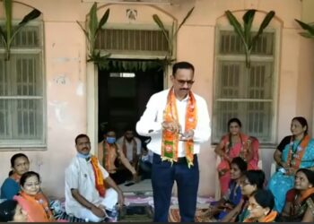 जळगावात भारतीय जनता पार्टी कार्यालयात शुद्धीकरणाचा कार्यक्रम संपन्न