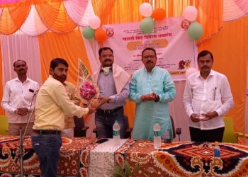 सार्वे ता. पाचोरा येथे खावटी योजनेअंतर्गत अन्नधान्य किट वाटप