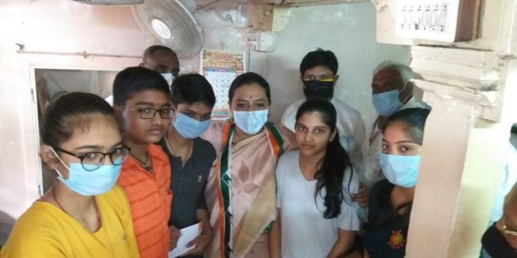 सावदा येथील परदेशी कुटूंबियांचे