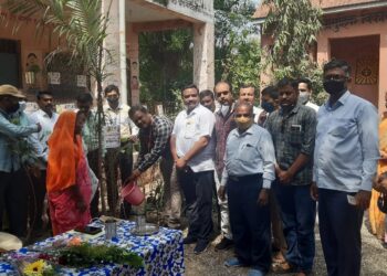 मुख्यमंञी उध्दव ठाकरे यांच्या वाढदिवसानिमित्ताने वृक्षारोपण सप्ताहाचा समारोप