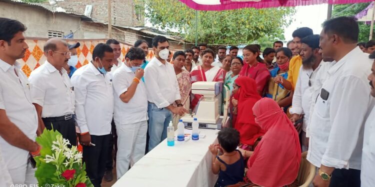 शिवसेना अल्पसंख्यांक आघाडीच्या नेत्र तपासणी शिबिरात २१० लोकांनी घेतला लाभ