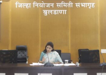 खा.रक्षाताई खडसे यांच्या मार्गदर्शना खाली बुलढाणा येथे आढावा बैठक