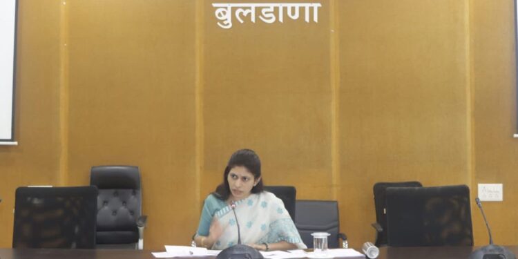 खा.रक्षाताई खडसे यांच्या मार्गदर्शना खाली बुलढाणा येथे आढावा बैठक