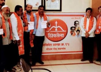 शिवसेना नवी पेठ शाखा व मांगीलालजी नेत्रपेढी यांच्या संयुक्त विद्यमाने नेत्र तपासणी शिबिर संपन्न