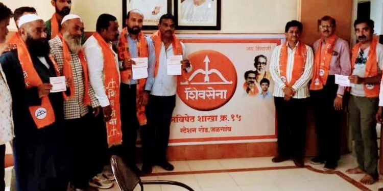 शिवसेना नवी पेठ शाखा व मांगीलालजी नेत्रपेढी यांच्या संयुक्त विद्यमाने नेत्र तपासणी शिबिर संपन्न