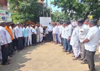 भडगाव-कनाशी रस्त्यासाठी सव्वा तिन कोटी रूपये मंजुर