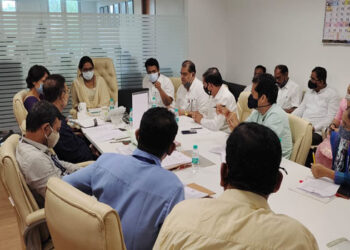 आ. डॉ. तांबे यांच्या पुढाकारातून शिक्षणक्षेत्रातील प्रलंबित प्रश्नांबाबत शिक्षण मंत्र्यांसमवेत बैठक