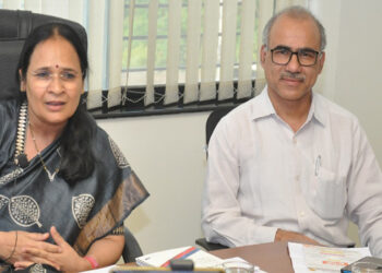 रायसोनी महाविद्यालयाचा उद्योग - इस्टीट्यूट कनेक्ट करणारा “संगोष्ठी” उपक्रम (व्हिडिओ)