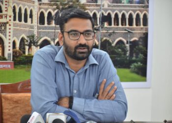 जिल्ह्यातील तरूणांनी मतदार यादीत नाव नोंदणी करा – जिल्हाधिकारी