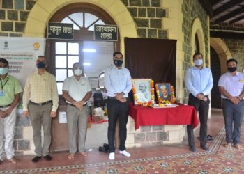 महात्मा गांधी, लाल बहाद्दूर शास्त्री जयंतीनिमित्त अभिवादन