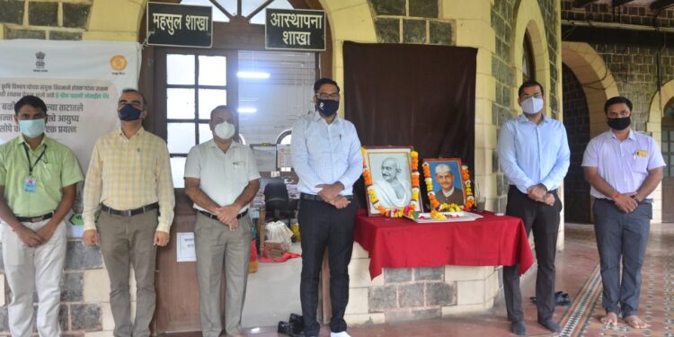 महात्मा गांधी, लाल बहाद्दूर शास्त्री जयंतीनिमित्त अभिवादन