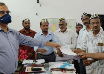 अजय मिश्राची हाकालपट्टी करून आशिष मिश्राला अटक करा - विविध संघटनेतर्फे निदर्शने