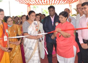 जळगाव पीपल्स बँक व नाबार्ड प्रायोजित बचत गट उत्पादनांचा दिवाळी महोत्सव शुभारंभ संपन्न