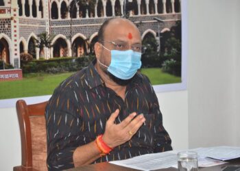 अतिवृष्टीमुळे झालेल्या नुकसानीचे पंचनामे चार दिवसाच्या आत पूर्ण करा – पालकमंत्री