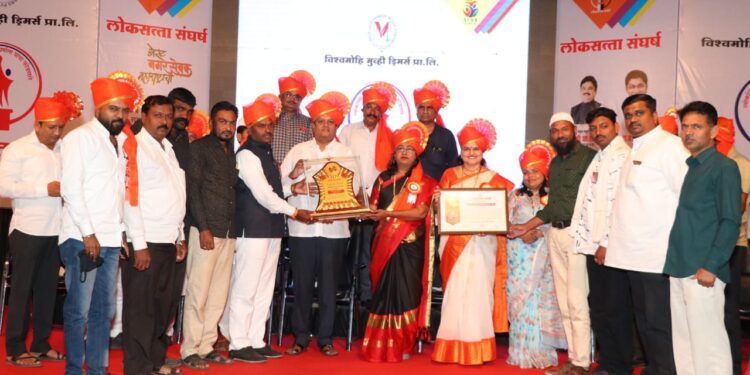 सुनील काळे यांना बेस्ट नगराध्यक्ष महाराष्ट्राचा पुरस्काराने सन्मानित