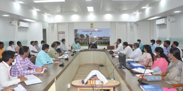 अतिवृष्टीमुळे झालेल्या नुकसानीचे पंचनामे चार दिवसाच्या आत पूर्ण करा - पालकमंत्री