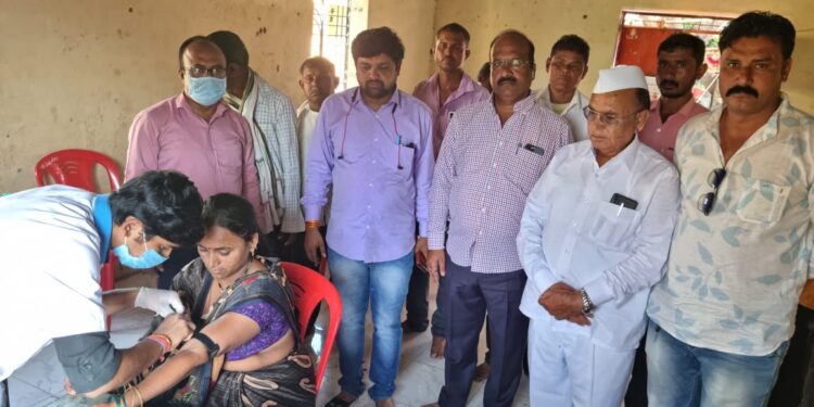 सार्वे-जामने गावात आ. गिरीष महाजन यांच्या माध्यमातून आरोग्यशिबीर