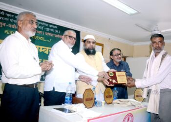 मानियार बिरादरीतर्फे उर्दू माध्यम प्रतिनिधी व पत्रकारांच्या सेवांचा गौरव