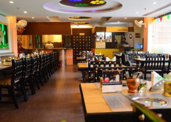 मोठा निर्णय : उपहारगृहे, हॉटेल्स रात्री १२ वाजेपर्यंत तर दुकाने रात्री ११ पर्यंत सुरू