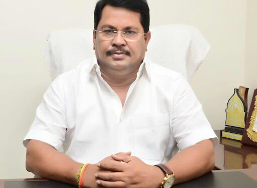 मदत व पुनर्वसन मंत्री विजय वडेट्टीवार जिल्ह्याच्या दौऱ्यावर