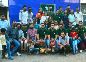 बालदिनी रॉबिन्सने राबविला जादूचा शो