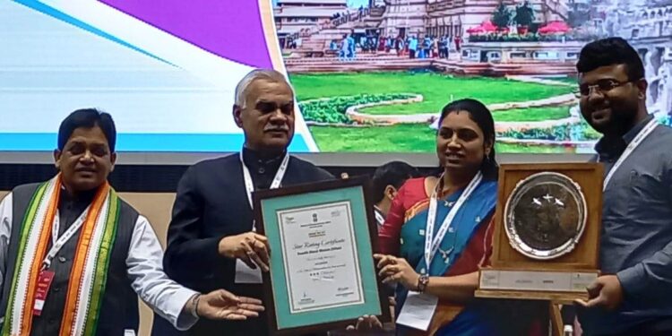 स्वच्छ अमृत महोत्सव अंतर्गत जळगावला ३ स्टार रेटिंग पुरस्कार