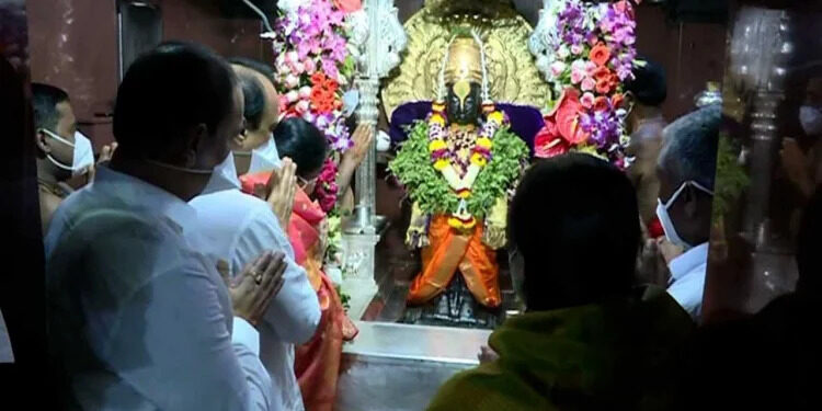 श्री विठ्ठलाची शासकीय महापूजा उपमुख्यमंत्री अजित पवारांच्या हस्ते संपन्न