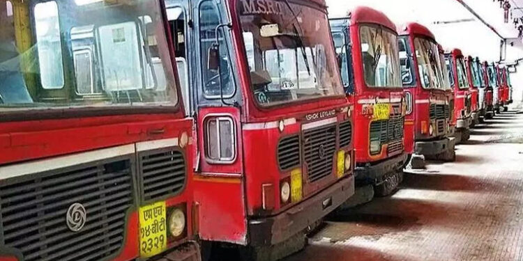 राज्यातील २५० आगारांतील एसटी कर्मचारी मुंबईत धडकणार