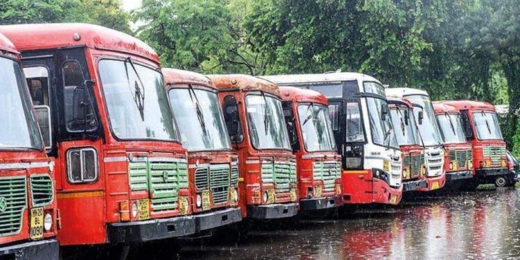 मोठी बातमी राज्यभरातील ३७६ एसटी कर्मचाऱ्यांचे निलंबन, संप चिघळण्याची शक्यता