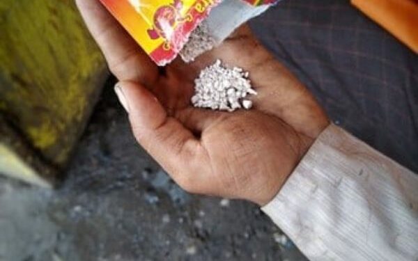 जळगावला येणारा ४२ लाखांचा गुटखा जप्त