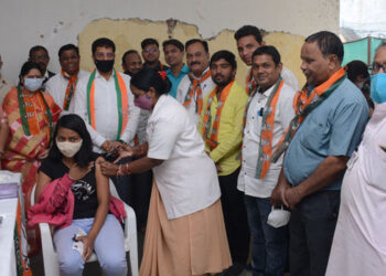 स्व. अटल बिहारी वाजपेयी यांच्या जयंतीनिमित्त लसीकरण शिबीराचे आयोजन