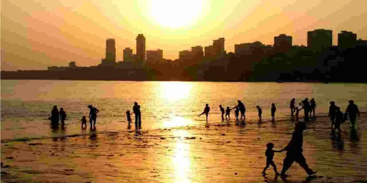 मुंबईतील सार्वजनिक ठिकाणी ३१ डिसेंबरसाठी बंदी