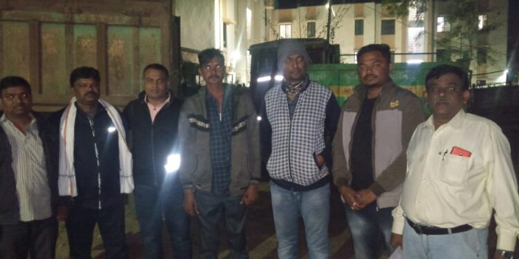 यावल येथे अवैध वाळू डंपरवर कारवाई