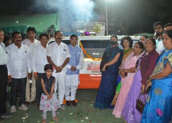 गरजूंसाठी पिंप्राळा परिसरात रुग्णवाहिकेच लोकार्पण